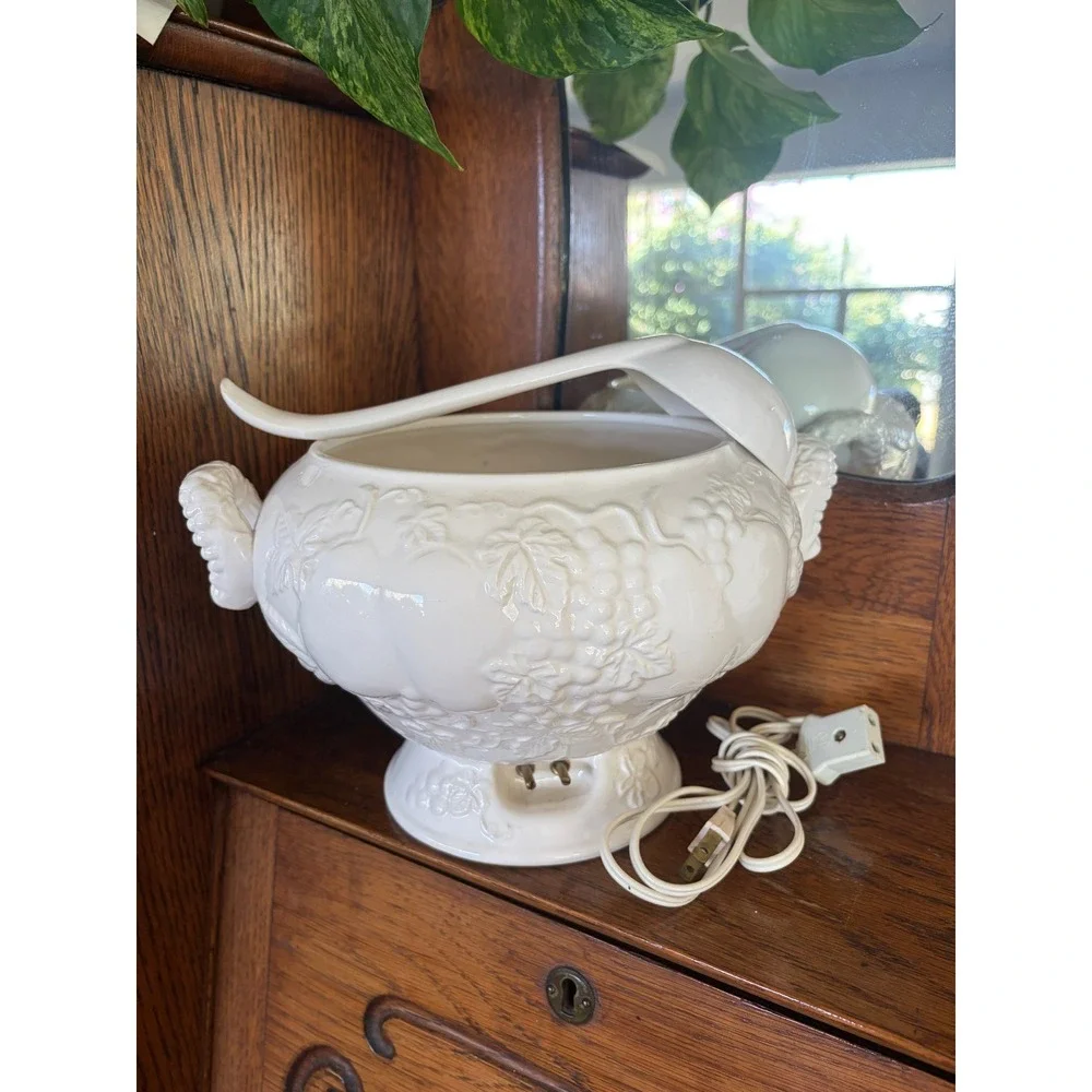 Vintage Electric Soup Tureen with Ladle White Embossed Fruit Grapes Japan 60W